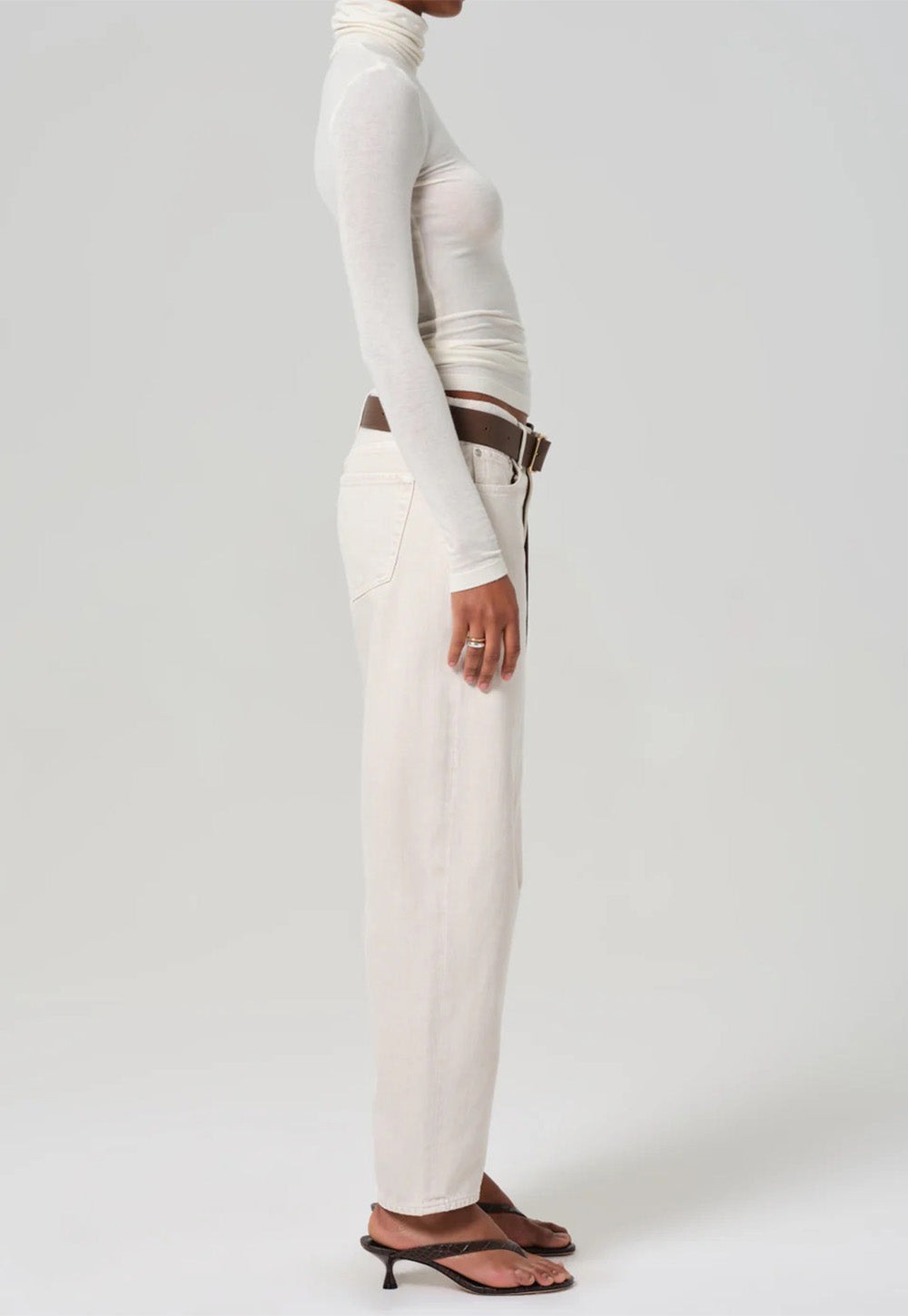 Miro Relaxed Jean - Almondette