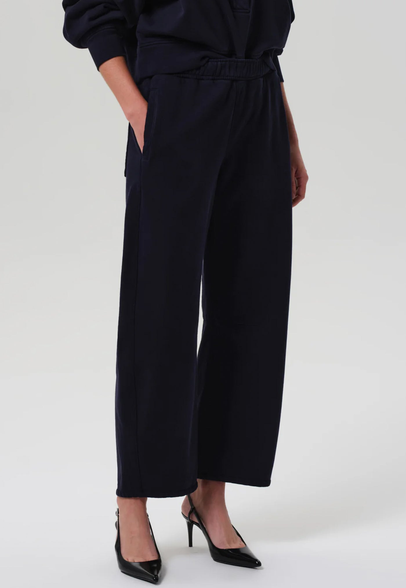 Miro Sweatpant - Navy