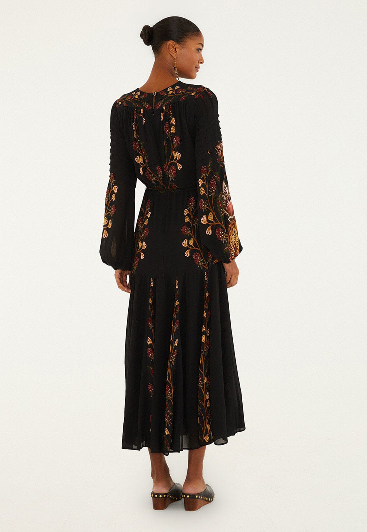 Berry Garden Long Sleeve Pleated Maxi Dress - Black