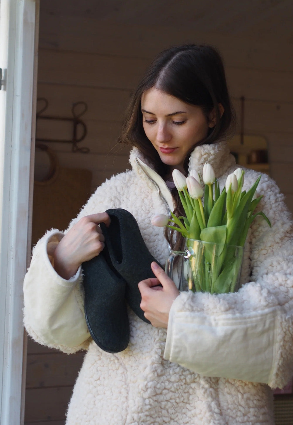 The Black Rubber Shoe - Charcoal
