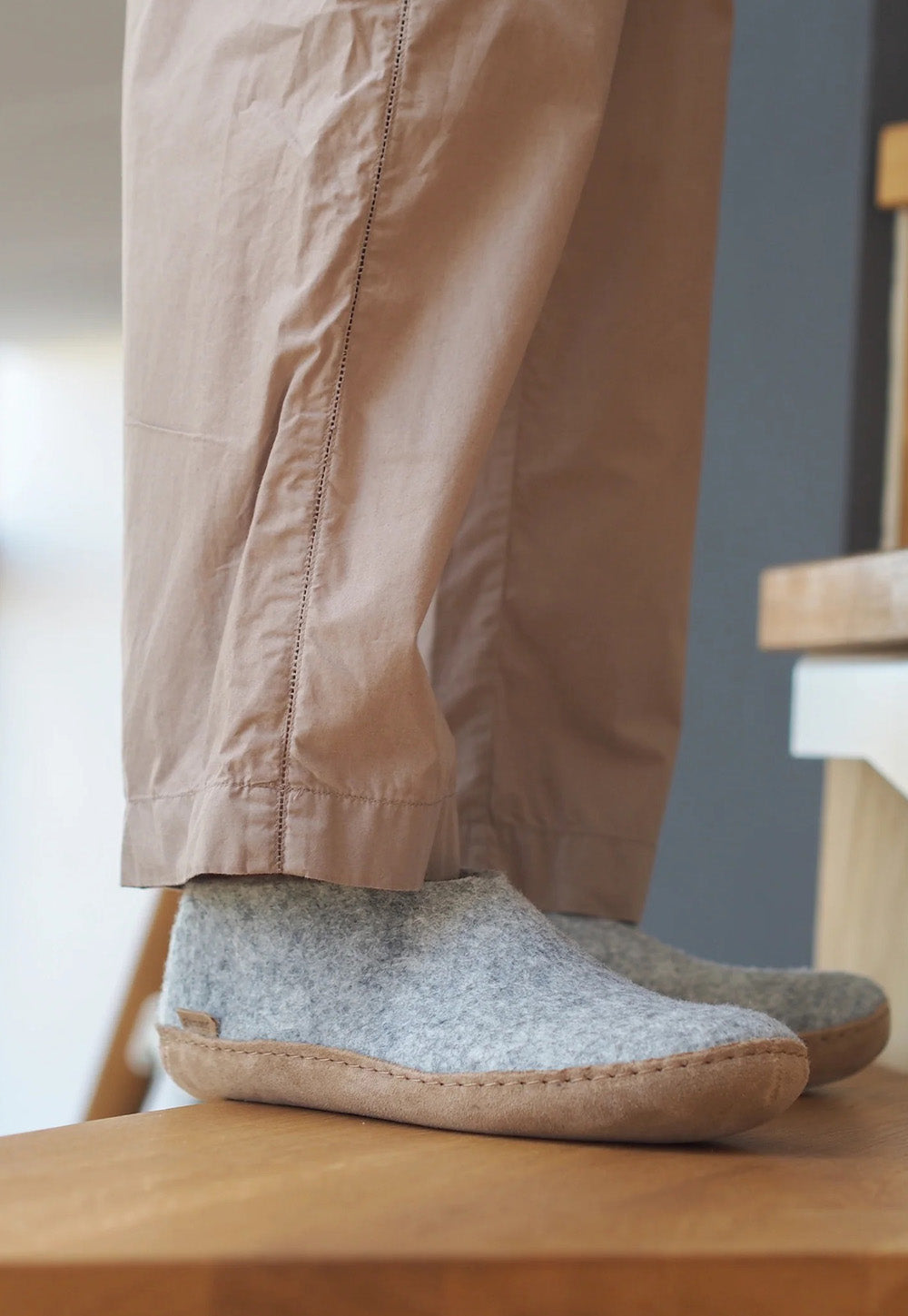 The Leather Shoe - Grey