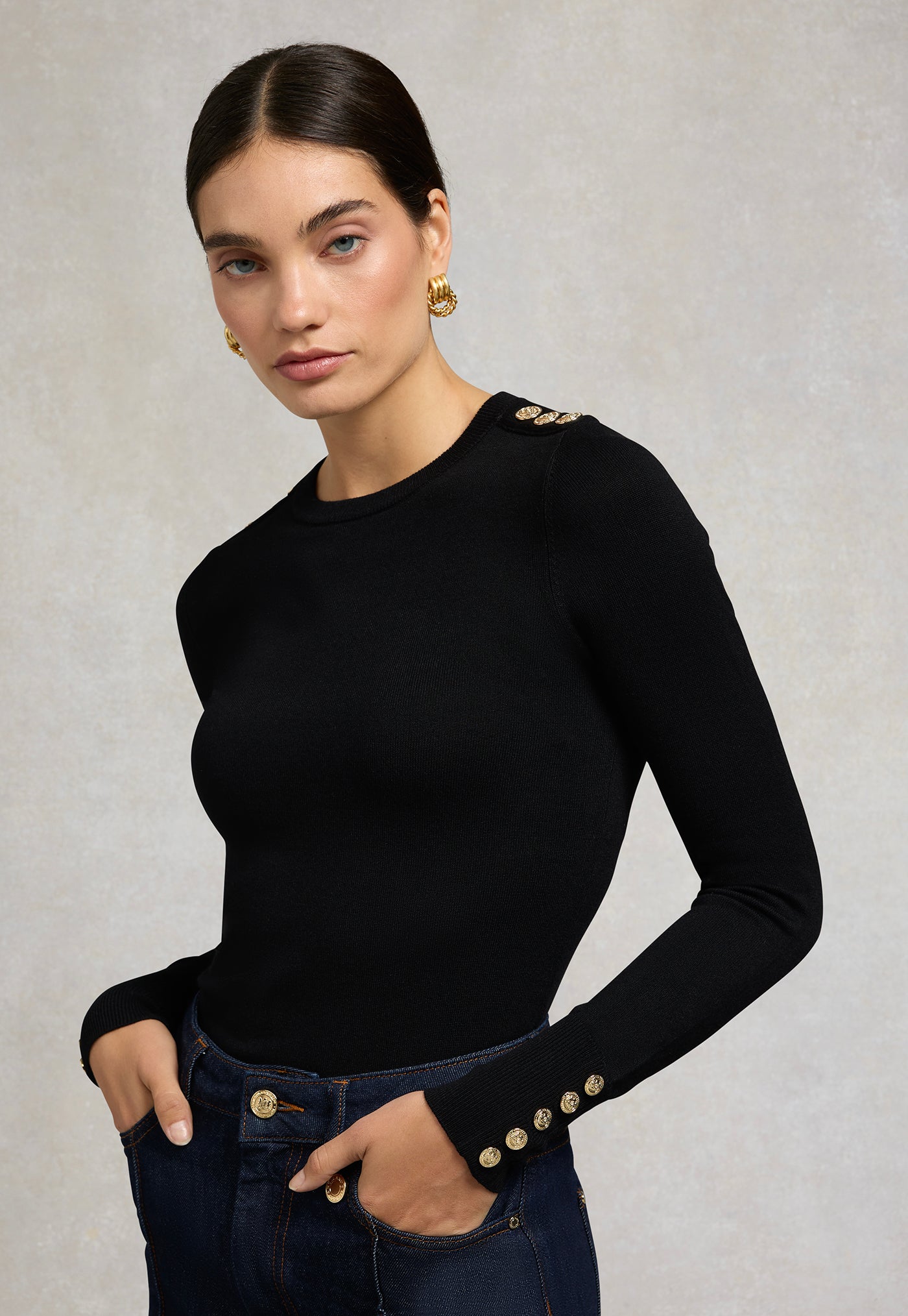 Buttoned Knit Crew Neck - Black