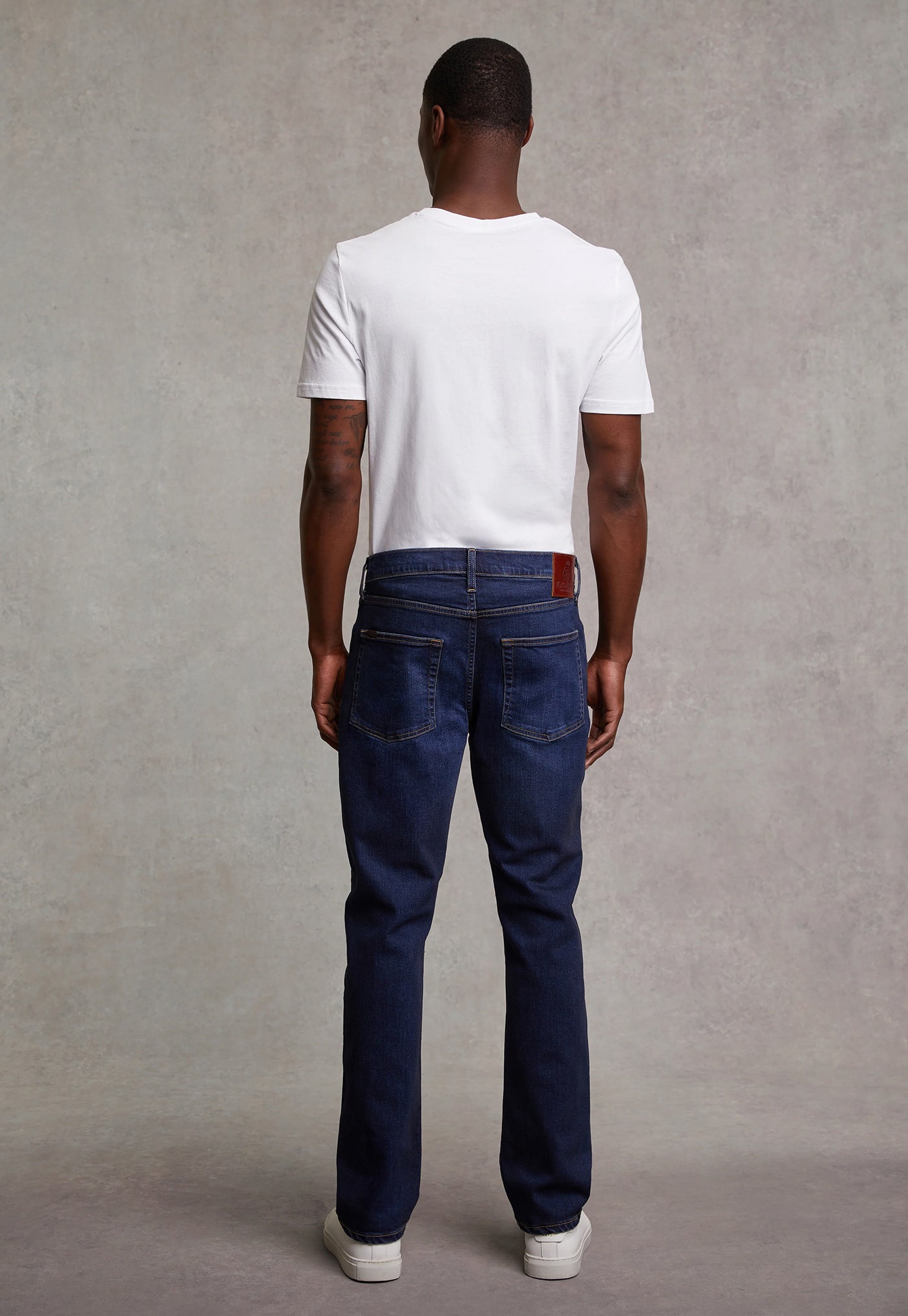 Mens Classic Straight Jean - Washed Indigo