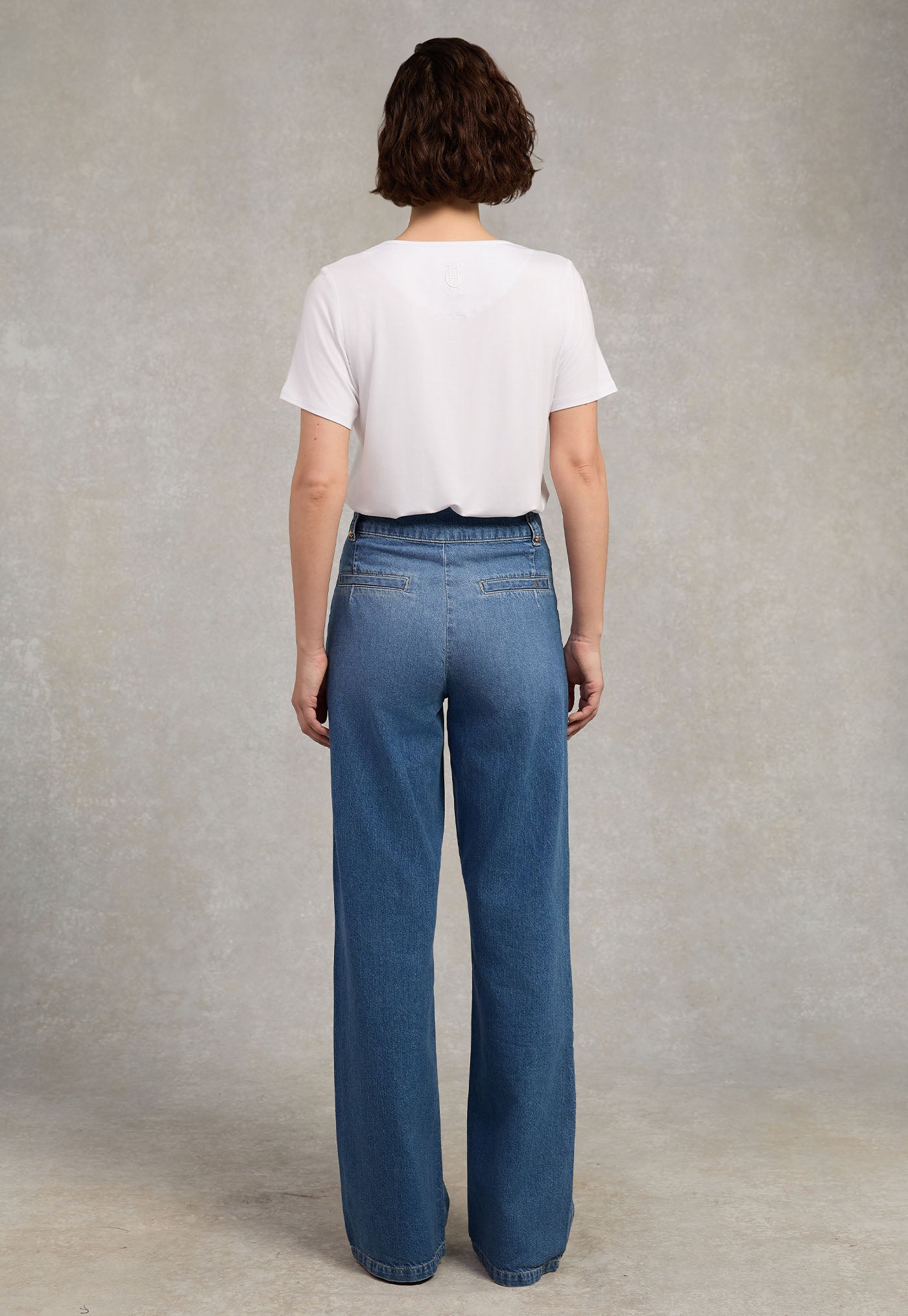 Relaxed Fit Crew Neck Tee - White