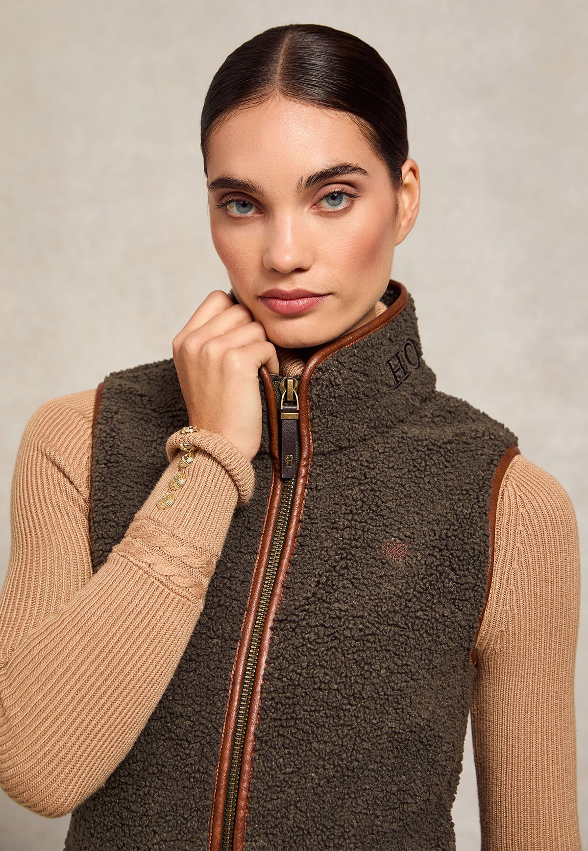 Country Fleece Gilet - Khaki Borg