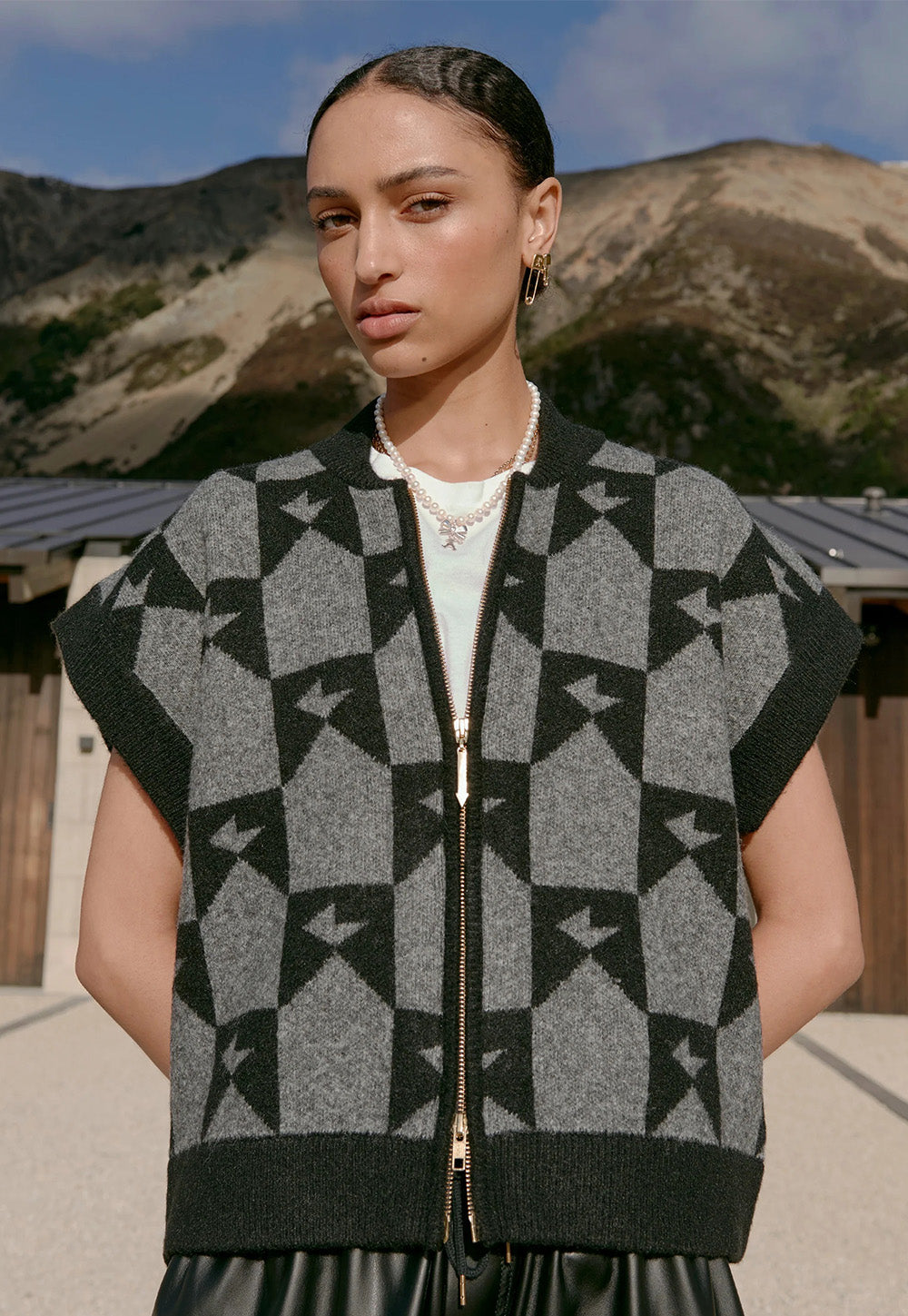 Monogram Knit Vest - Black