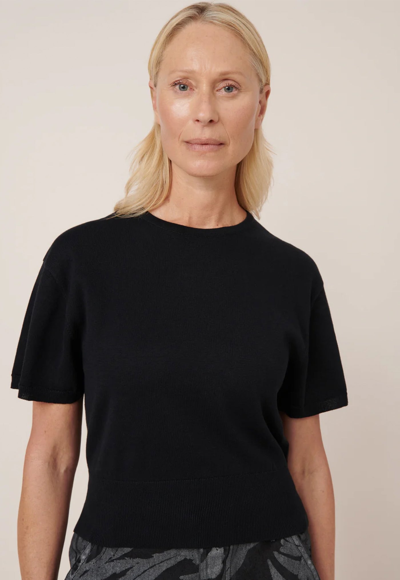 Silhouette Top - Black