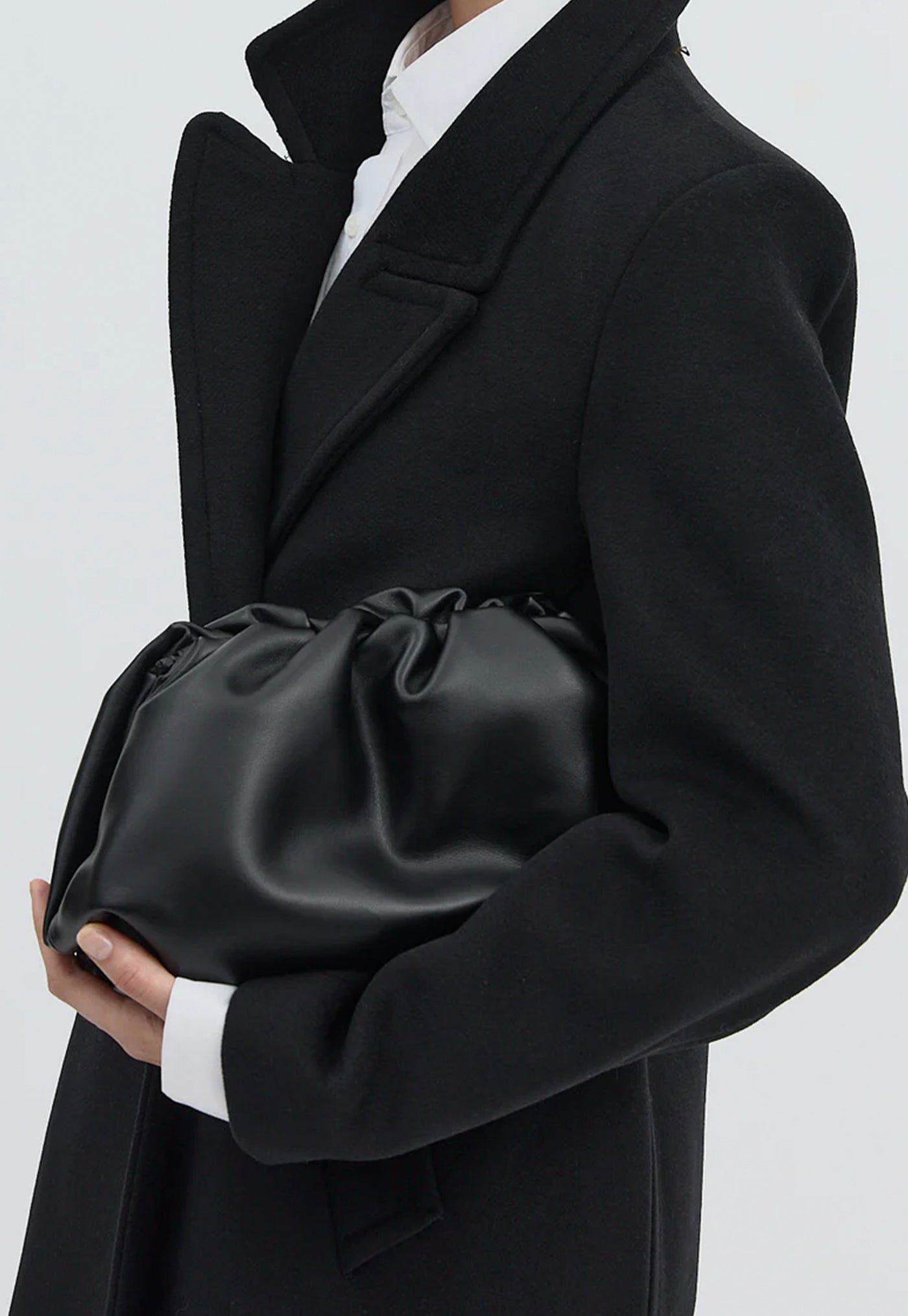 Dumpling Bag Medium - Black
