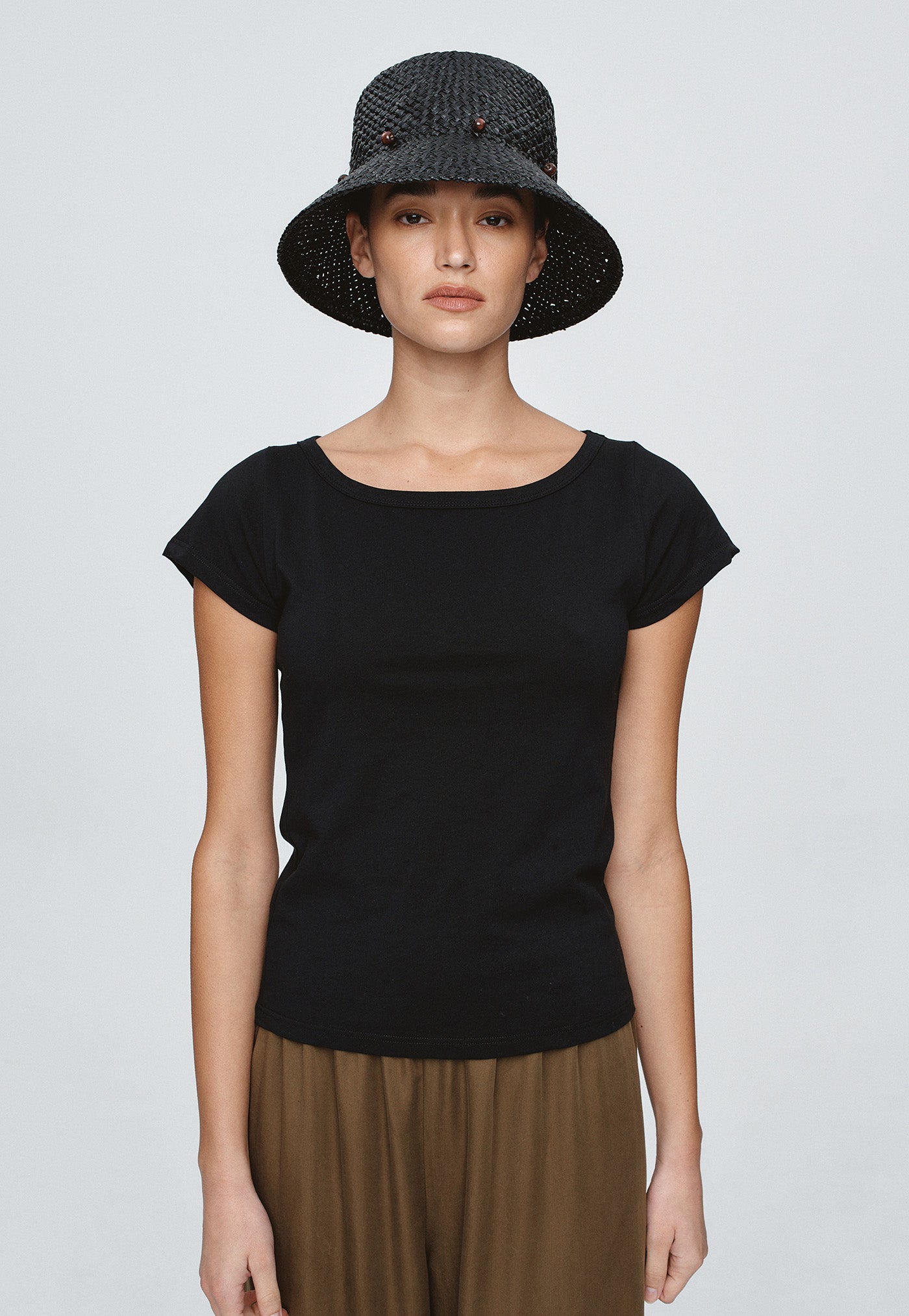 Avia Hat - Black