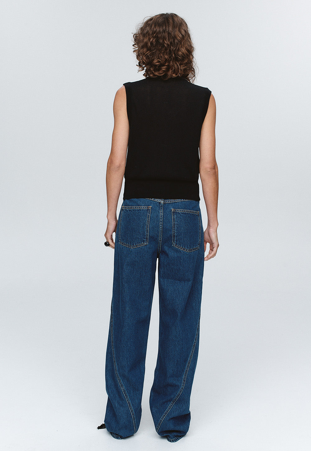 Foundations Vest - Black