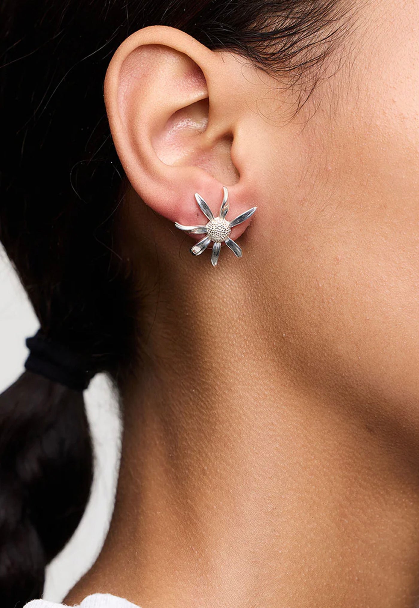Daisy Earrings Medium