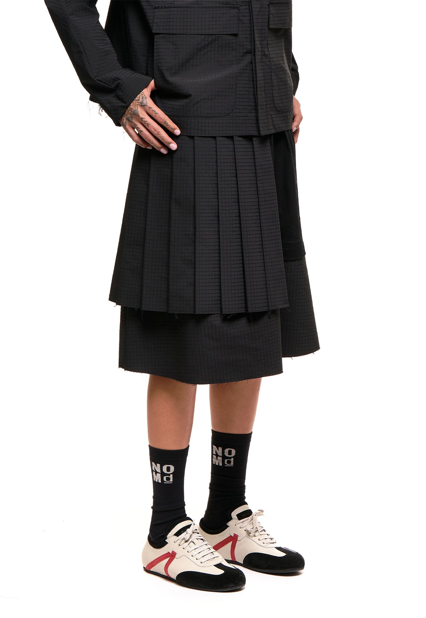 Demi Pleat - Black
