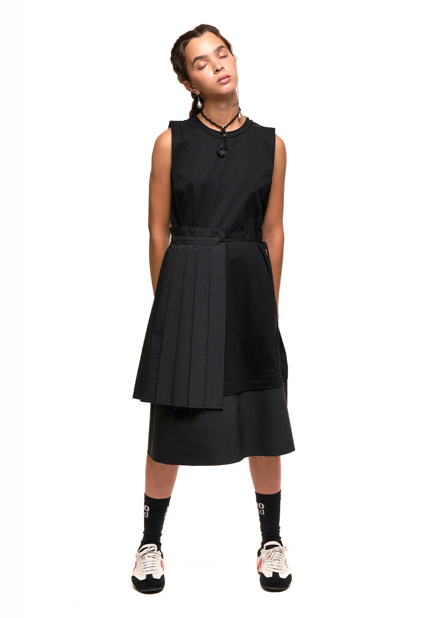 Demi Pleat - Black