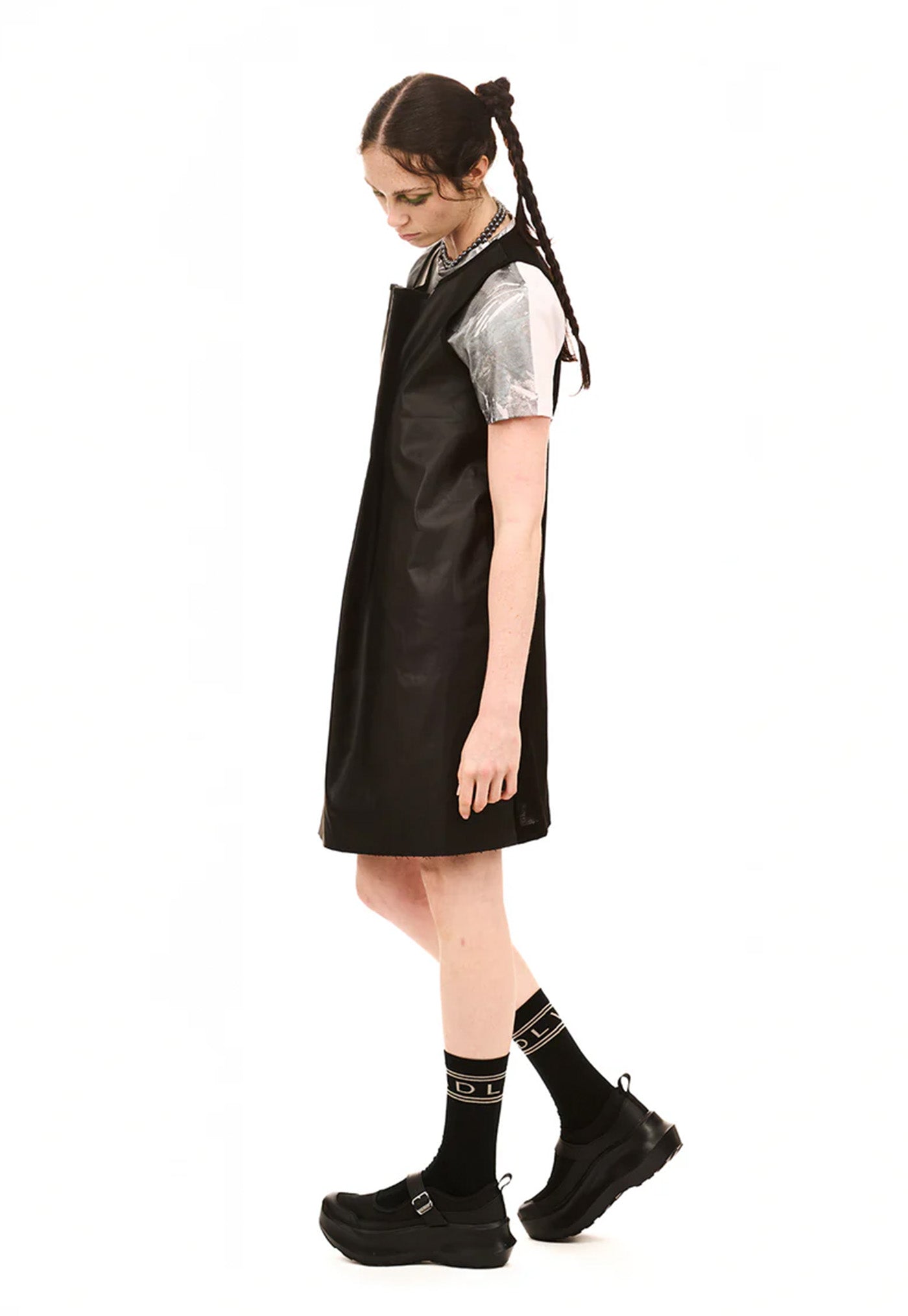 Pages Pinny - Blackish