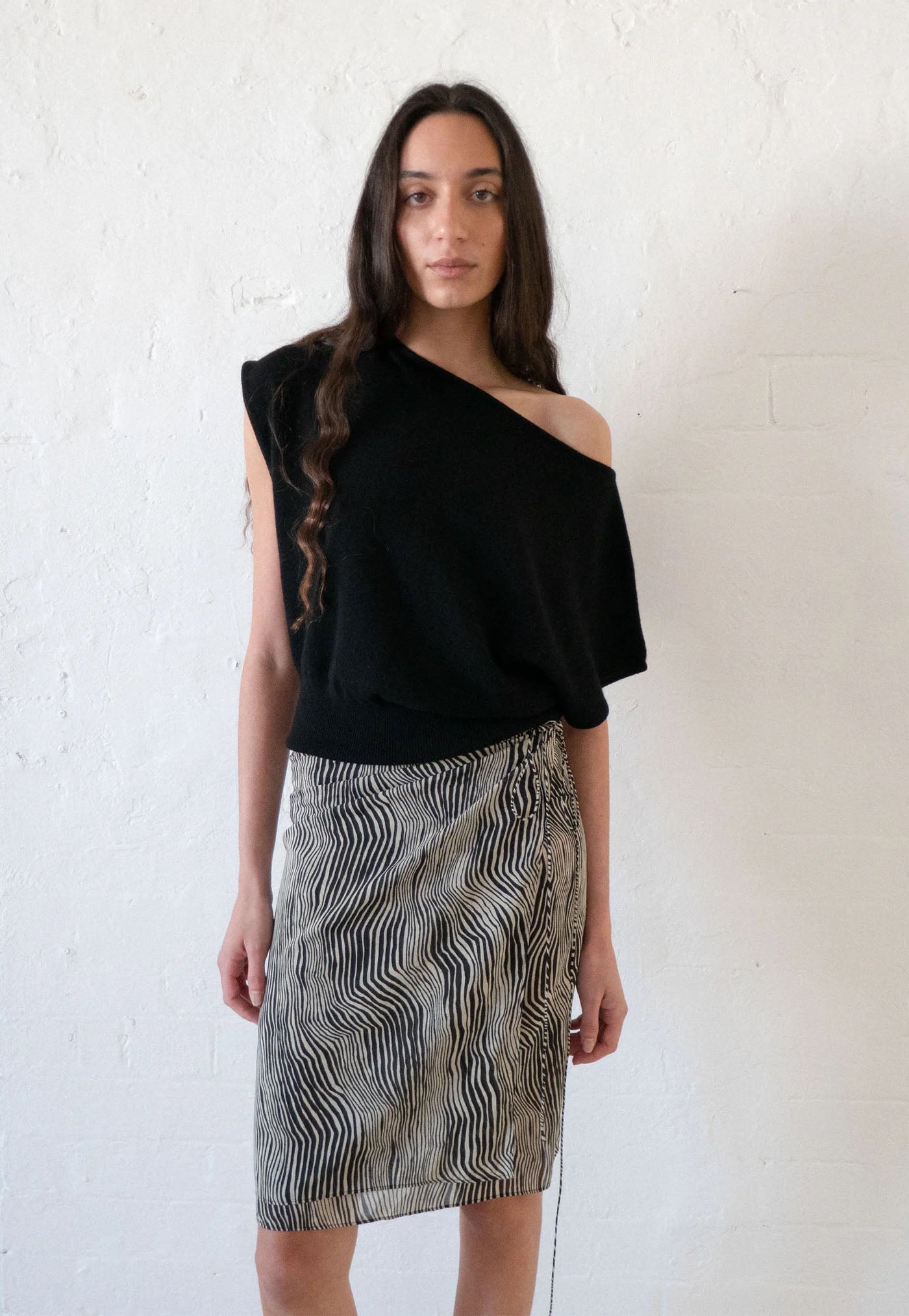 Cashmere Asymm Top - Black