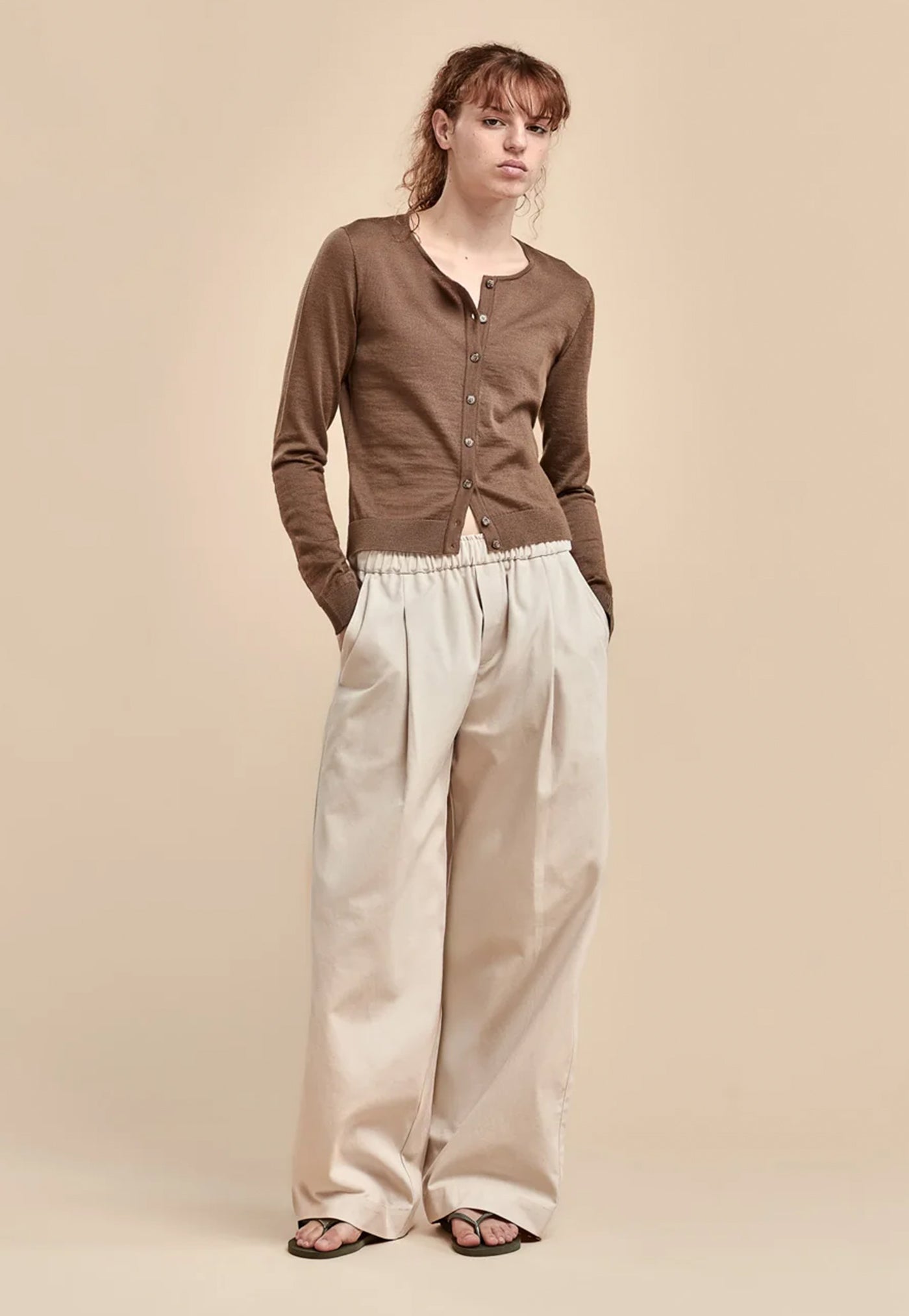 Merino Crop Crew Cardi - Truffle