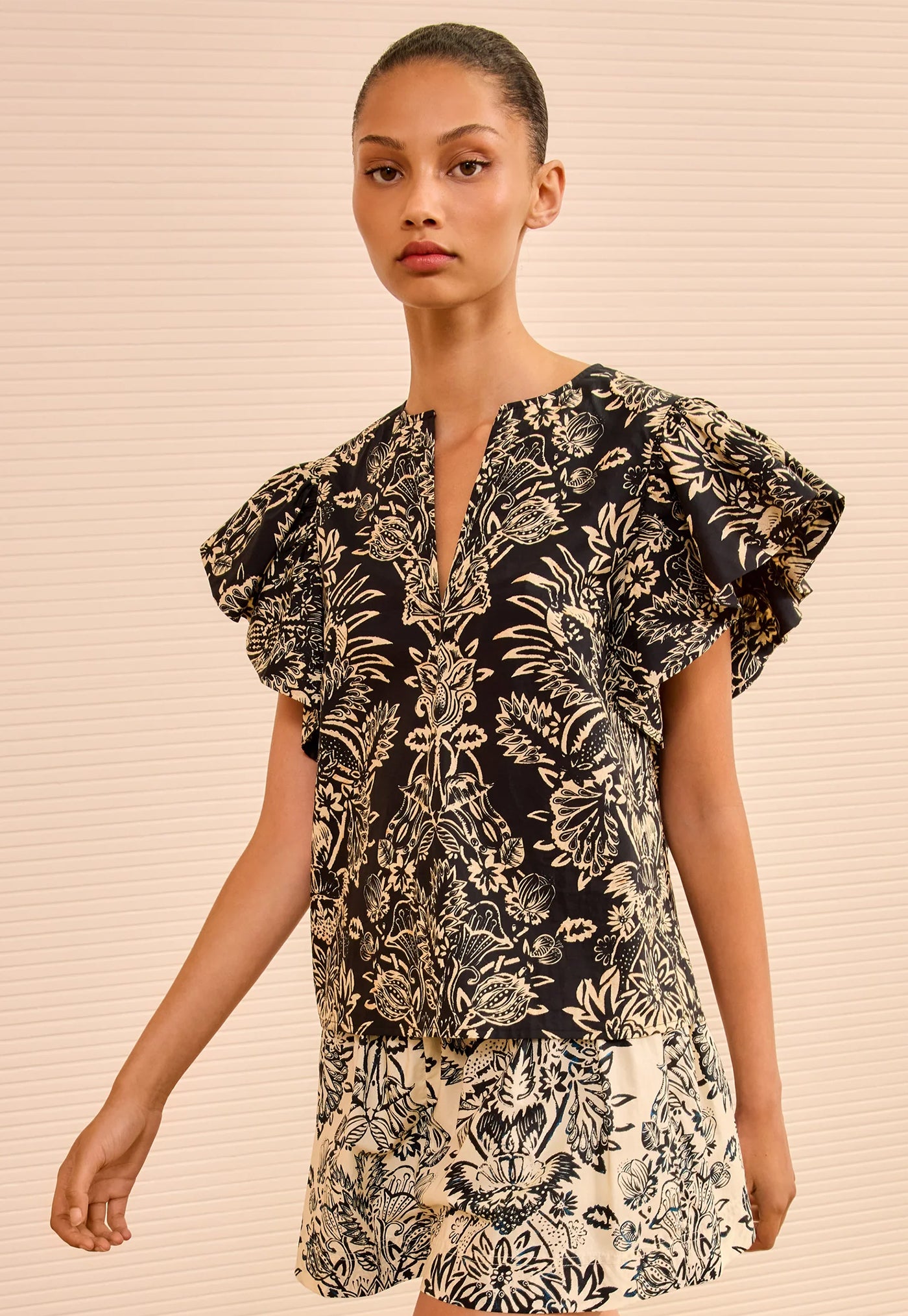 Severine Flutter Sleeve Top - Noir Flora