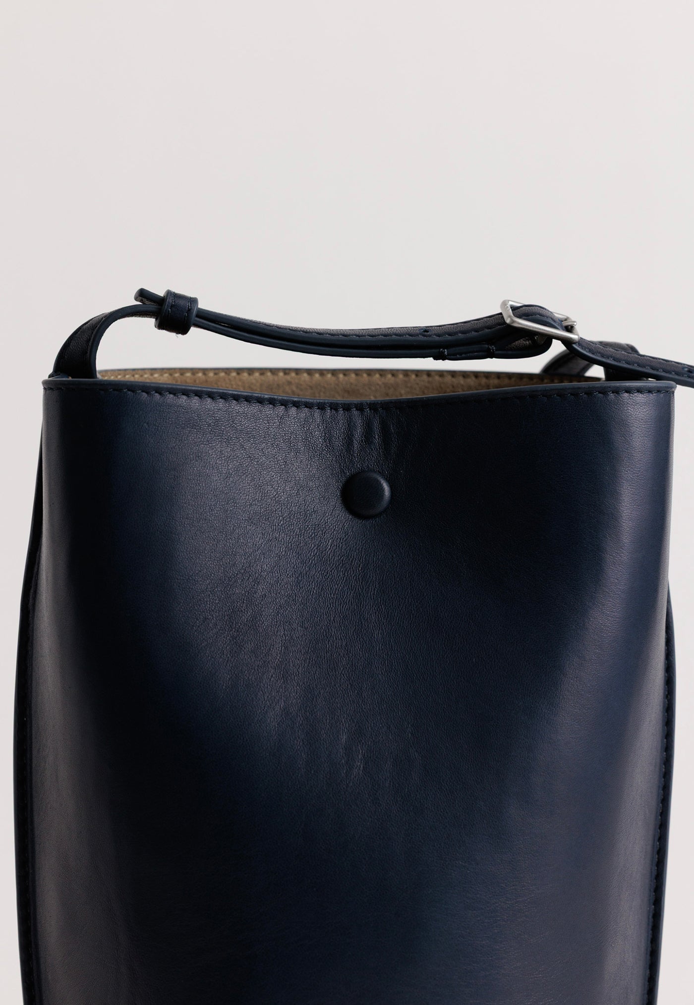 Phoebe Bucket - Eclipse Lambskin