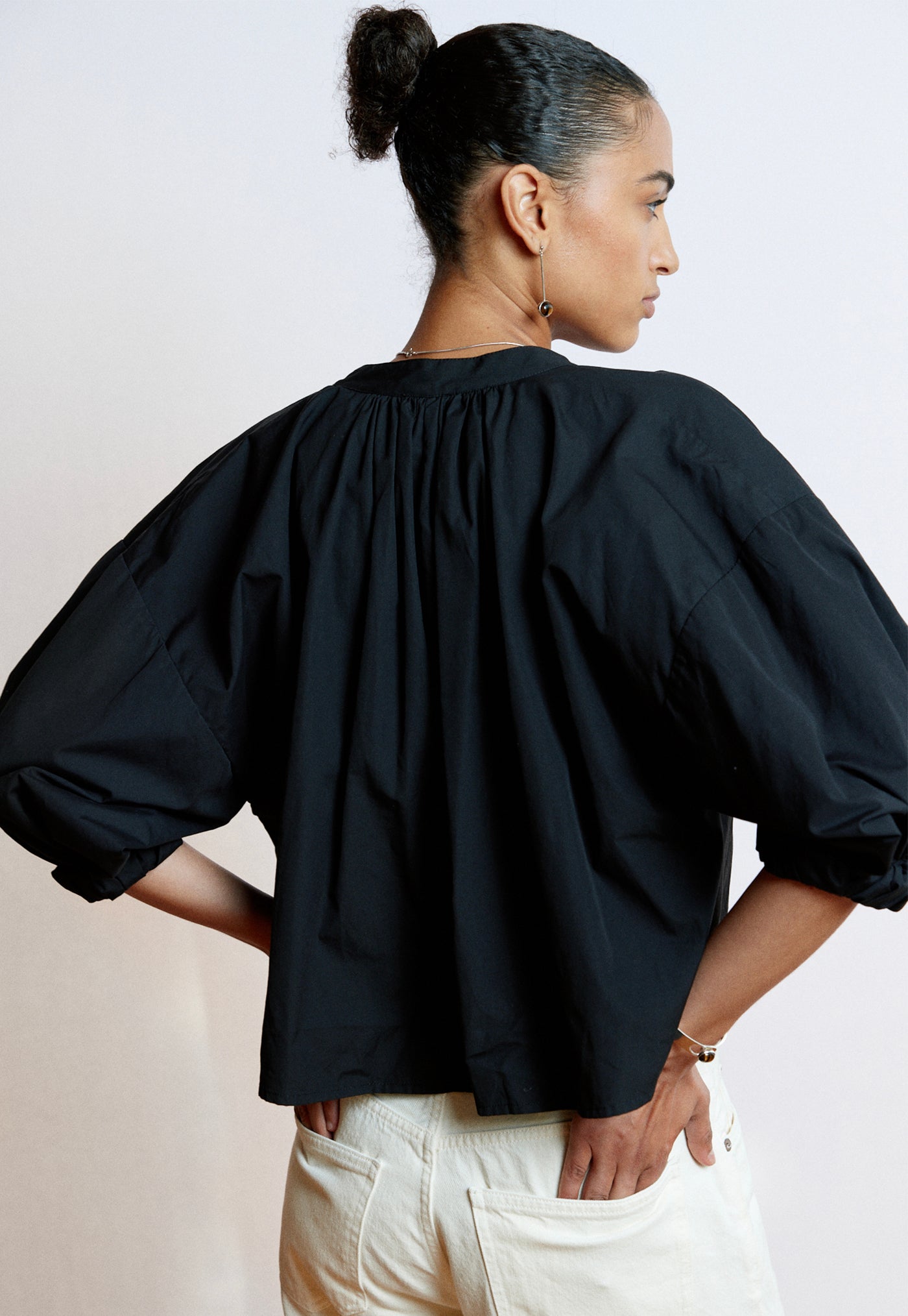 Everyday Crop - Black Cotton Poplin