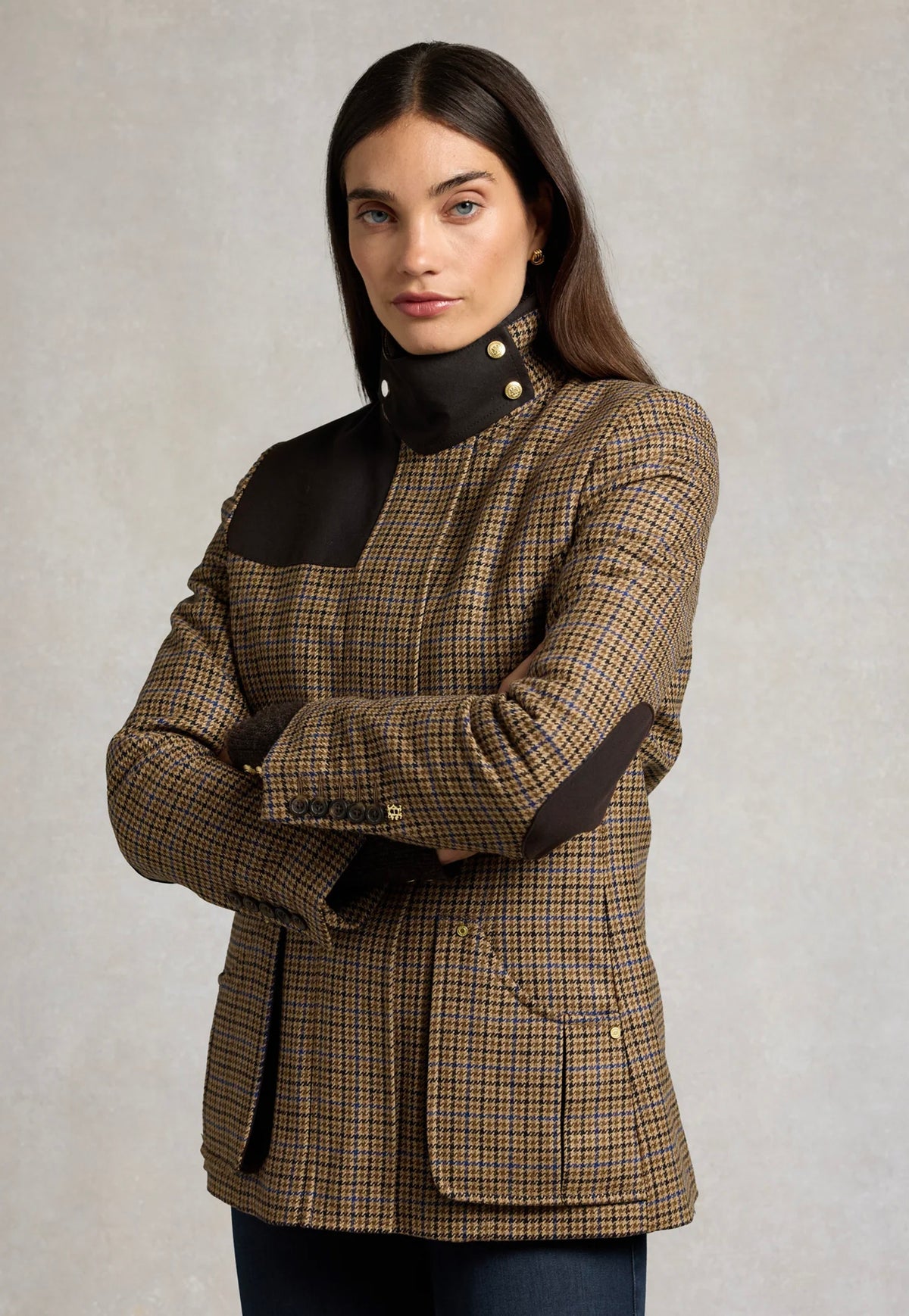 Holland Cooper Country Classic Jacket in Abbot Check Tweed, showing the checked wool fabric and contrasting waxed collar.