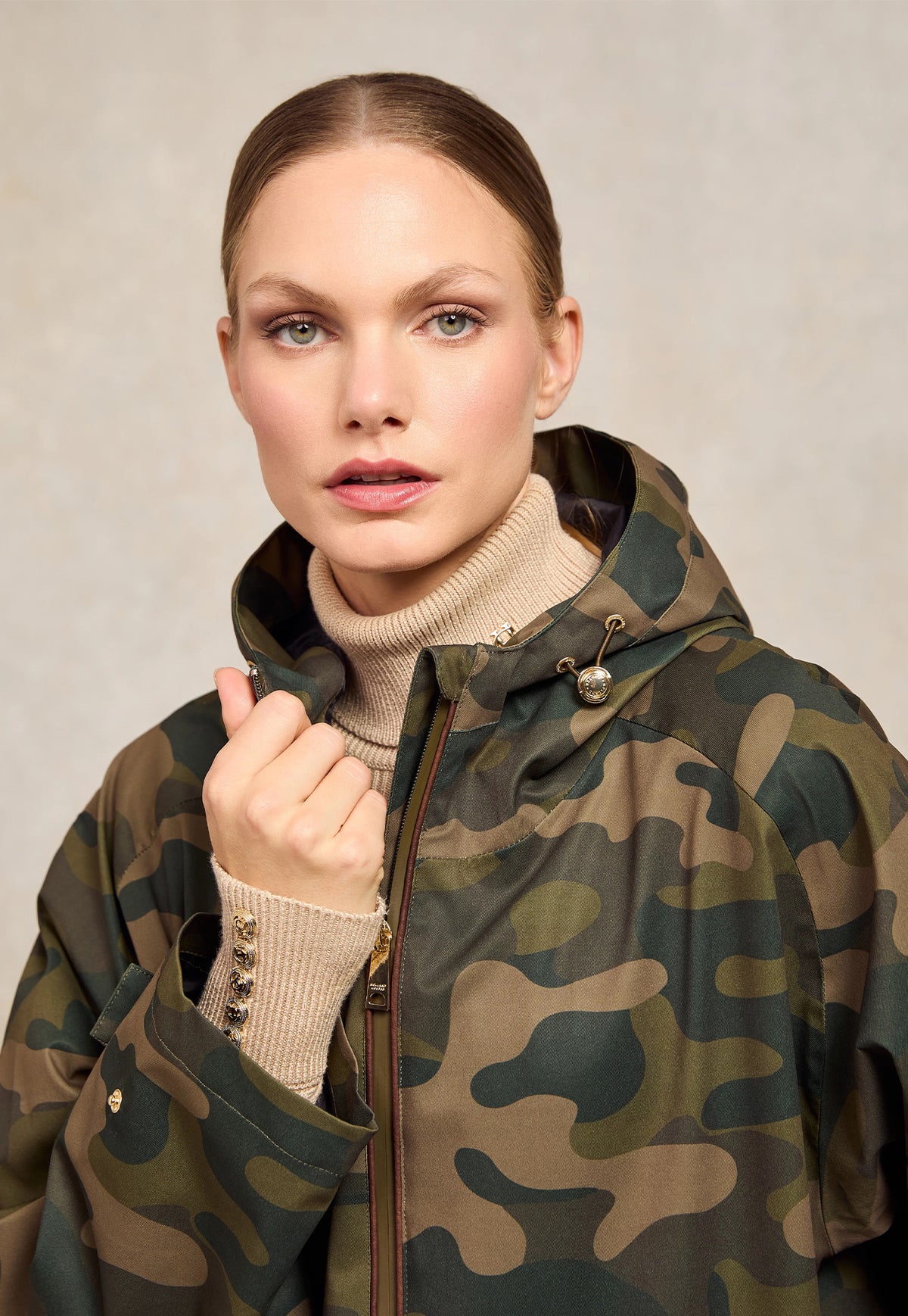 One-Size Lightweight Waterproof Coat - Camo